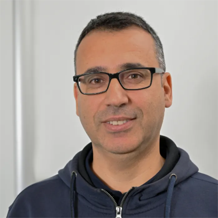 Portrait von Kamil Taslak, Fachkraft für Arbeitssicherheit